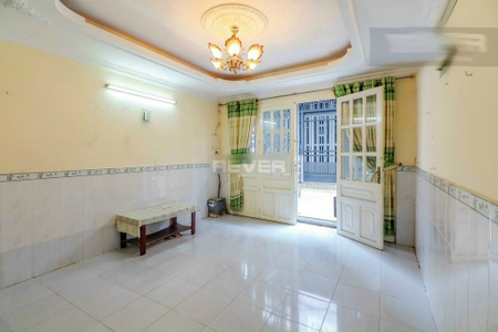 Nhà phố thiết kế 1 trệt, 1 lầu diện tích 44m2, cửa hướng Nam thoáng mát.