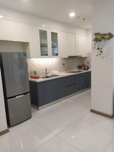 Phòng bếp Vinhomes Central Park Căn hộ Vinhomes Central Park tầng trung, đầy đủ nội thất