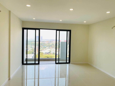 Phòng khách căn hộ Lavida Plus, Quận 7 Căn hộ OT tầng 4 Lavida Plus diện tích 53m2, bàn giao nội thất cơ bản.