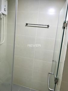 Phòng tắm M-One Nam Sài Gòn, Quận 7 Officetel M-One Nam Sài Gòn đầy đủ nội thất, hướng Đông Nam. 