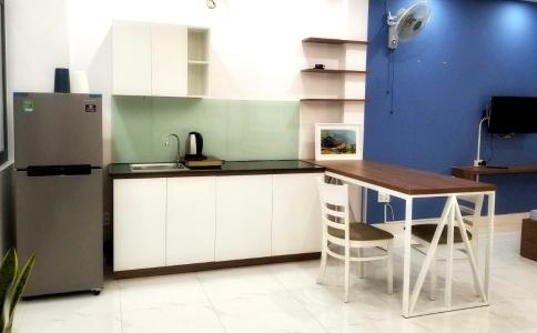 Phòng bếp Nhà phố Bình Thạnh Bán nhà mặt tiền quận Bình Thạnh, đầy đủ nội thất, thiết kế hiện đại.