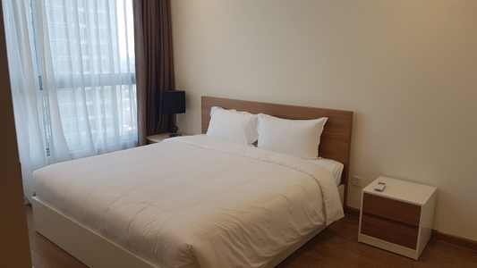 Căn hộ Vinhomes Central Park, Quận Bình Thạnh Căn hộ Vinhomes Central Park tầng 14 thiết kế kỹ lưỡng, đầy đủ nội thất.