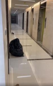 Hành lang Resgreen Tower, Tân Phú Căn hộ Resgreen Tower tầng trung, ban công hướng Đông.