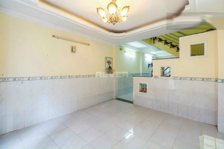 Nhà phố Quận 7 Nhà phố thiết kế 1 trệt, 1 lầu diện tích 44m2, cửa hướng Nam thoáng mát.