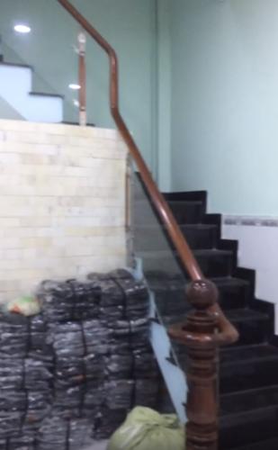 Không gian nhà phố Quận 6 Nhà phố hẻm xe tải rộng 4m, kết cấu 1 trệt 1 lầu, khu dân trí cao.