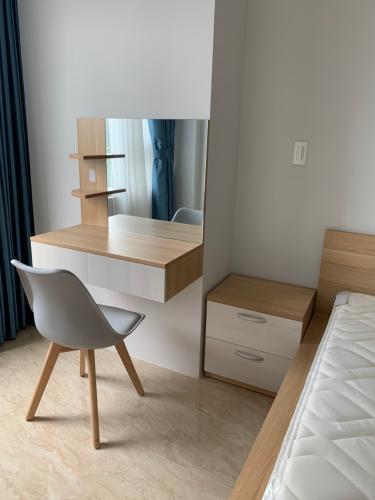 phòng ngủ Cho thuê căn hộ Saigon South Residence 3PN, tầng thấp, DT 100m2, đầy đủ nội thất