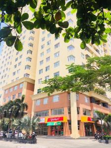 Chung cư Hoàng Kim Thế Gia, Bình Tân Căn hộ chung cư Hoàng Kim Thế Gia hướng Đông, view thành phố sầm uất.