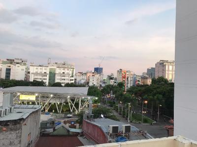 View nhà phố Quận 1 Bán nhà hẻm 39 Nguyễn Trãi, Quận 1, sổ hồng, cách Ngã 6 Phù Đổng 150m