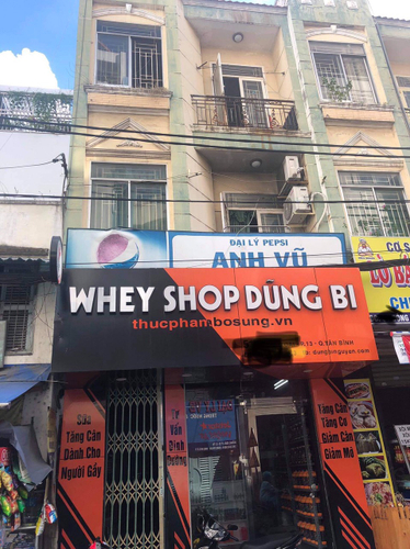Nhà phố Quận Tân Bình Nhà phố thiết kế 1 trệt, 2 lầu và sân thượng, khu dân cư lâu đời.
