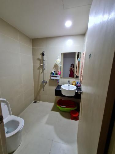 Phòng tắm RichStar, Tân Phú Căn hộ RichStar có 2 phòng ngủ, ban công rộng view đón gió mát.