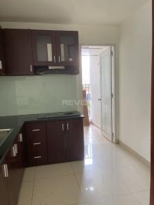 Không gian căn hộ The Harmona, Tân Bình Căn hộ The Harmona tầng 1 ban công thoáng mát, nội thất cơ bản hiện đại. 