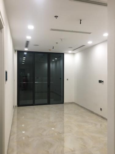 Phòng khách Vinhomes Golden River, Quận 1 Căn hộ 1 phòng ngủ Vinhomes Golden River, nội thất cơ bản.