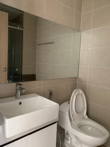 Căn hộ The Sun Avenue, Quận 2 Căn hộ The Sun Avenue tầng 1 diện tích 56m2, view thành phố sầm uất.