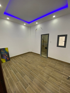 Nhà phố Huyện Nhà Bè Nhà phố hẻm xe hơi đường Huỳnh Tấn Phát, kết cấu đúc 3 tấm kiên cố.