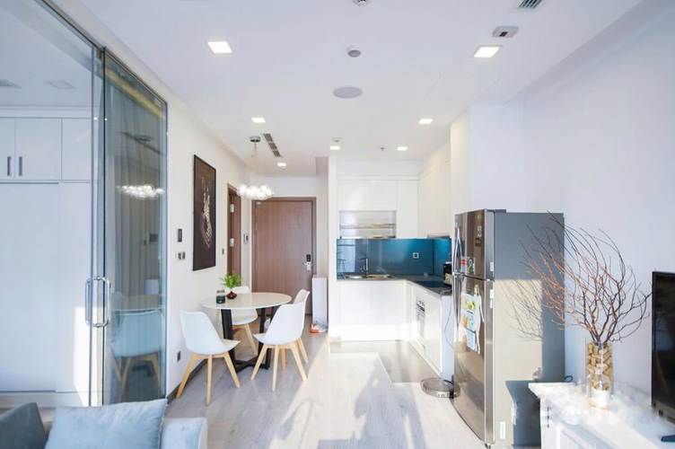 Căn hộ Vinhomes Central Park, Quận Bình Thạnh Căn hộ hạng sang Vinhomes Central Park tầng 39, đầy đủ nội thất.