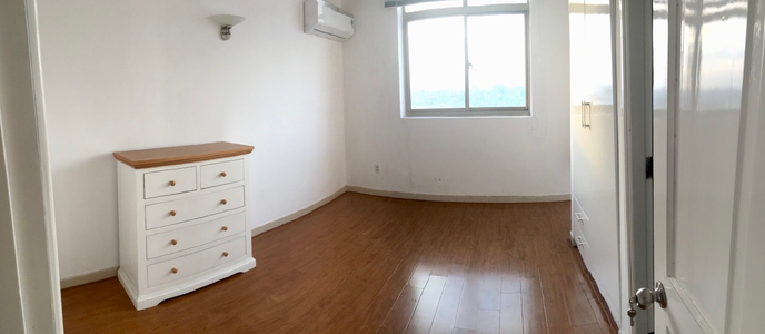 Căn hộ Chung cư Screc Tower, Quận 3 Căn hộ Chung cư Screc Tower tầng 19 diện tích 81m2, đầy đủ nội thất.