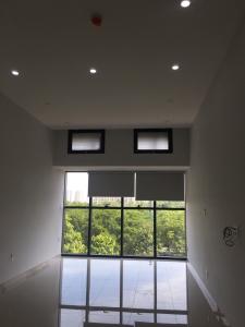 Officetel The Sun Avenue view thành phố thoáng mát