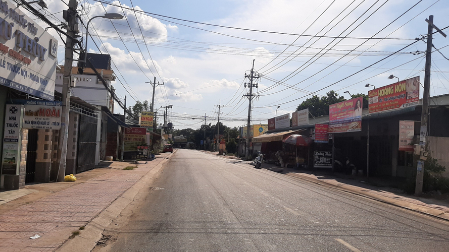 Đất nền Huyện Củ Chi Đất nền ngay ngã 4 Tân Quy, diện tích 892m2 có sổ hồng riêng.