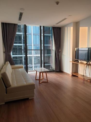 Căn hộ Eco Green SaiGon tầng cao diện tích 76m2, đầy đủ nội thất.