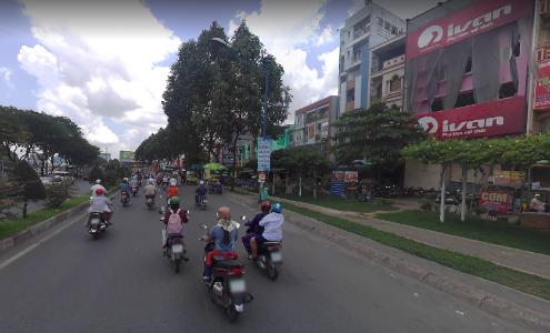 Nhà phố Quận Tân Bình Nhà phố mặt tiền đường Trường Chinh rộng 40m, kết cấu 1 trệt 2 lầu.