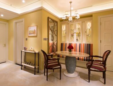 Bên trong căn hộ Vinhomes Golden River Căn hộ Vinhomes Golden River hướng Tây Nam, diện tích 61.4m²