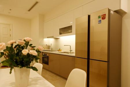 Căn hộ Vinhomes Golden River, Quận 1 Office-tel Vinhomes Golden River tầng 33, đầy đủ nội thất và tiện ích.