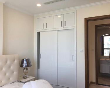 Căn Officetel Vinhomes Central Park, Quận Bình Thạnh Officetel Vinhomes Central Park tầng 12 có 1 phòng ngủ, đầy đủ nội thất.
