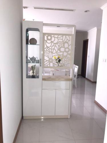 phòng ngoài căn hộ Vinhomes Central Park Căn hộ Vinhomes Central Park hướng Đông, view thành phố sầm uất.