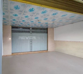 Nhà phố Quận 4 Nhà phố thiết kế 1 trệt, 1 lửng, 1 lầu và sân thượng, không có nội thất.