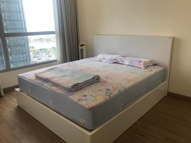 Căn hộ Vinhomes Central Park, Quận Bình Thạnh Căn hộ cao cấp Vinhomes Central Park thiết kế 3 phòng ngủ, đầy đủ nội thất.