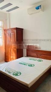 Nhà phố Quận 4 Nhà phố mặt tiền đường số 4, thiết kế 1 trệt 1 lửng 3 lầu view Bitexco.