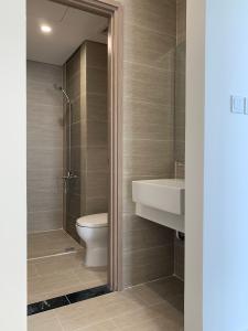 Phòng tắm , Căn hộ Vinhomes Grand Park , Quận 9 Căn hộ Vinhomes Grand Park cửa hướng Tây Bắc, view nội khu yên tĩnh.