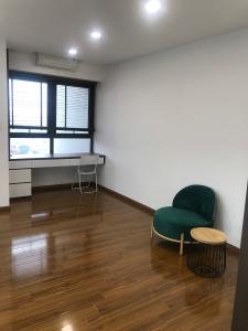 phòng sinh hoạt chung căn hộ riviera point Căn hộ Duplex Riviera Point tầng 20 bàn giao nội thất cơ bản, view thành phố.