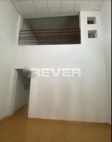 Nhà phố Quận 9 Nhà phố mặt tiền đường Số 297 kết cấu 1 trệt, 1 lửng chắc chắn.