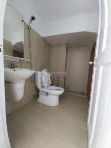  Nhà phố kết cấu 1 trệt 3 lầu, hẻm xe hơi rộng rãi khu dân cư đông đúc.