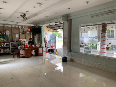 Không gian mặt bằng kinh doanh Quận 2 Mặt bằng kinh doanh Quận 2 diện tích 85m2, đường rộng 7m, tiện kinh doanh