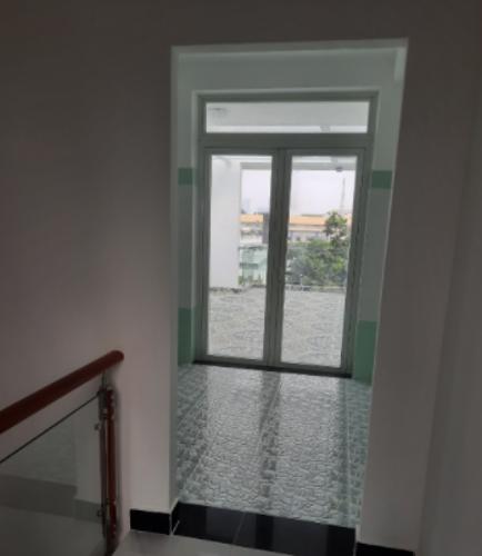 Bên trong nhà phố Thanh Loan, Quận 8 Nhà phố nằm ngay mặt tiền đường, thiết kế đẹp