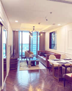 Căn hộ Vinhomes Central Park, Quận Bình Thạnh Căn hộ Vinhomes Central Park tầng 14 cửa hướng Tây Bắc, đầy đủ nội thất.