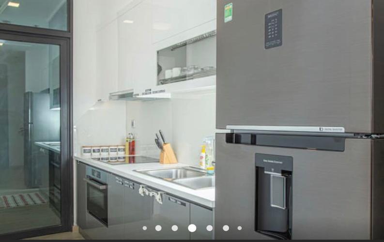 Khu vực bếp Vinhomes Golden River, Quận 1 Căn hộ Vinhomes Golden River tầng 10, đầy đủ nội thất.