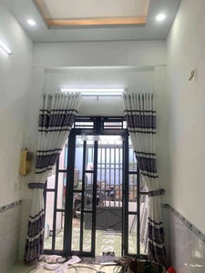 Nhà phố Quận Gò Vấp Nhà phố cửa hướng Bắc thoáng mát, diện tích 24.4m2 không nội thất.