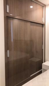 Phòng ngủ Vinhomes Golden River, Quận 1 Căn hộ Vinhomes Golden River hướng Tây Nam, diện tích 77.4m²