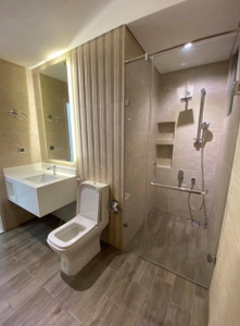 Căn hộ The Tresor, Quận 4 Căn hộ tầng 24 The Tresor thiết kế 2 phòng ngủ, ban công hướng Đông Nam.