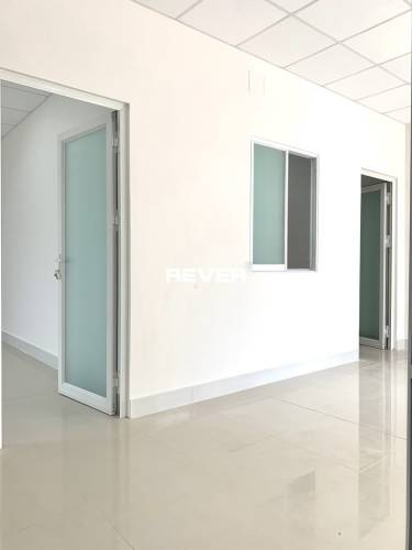 Nhà phố Quận 9 Nhà phố diện tích 65m2 nội thất cơ bản, khu dân cư đông đúc.