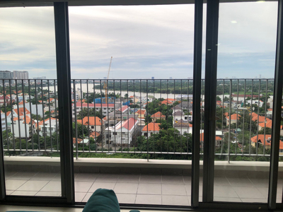 View căn hộ Masteri Thảo Điền, Quận 2 Căn hộ Masteri Thảo Điền đầy đủ nội thất, view thành phố thoáng mát.