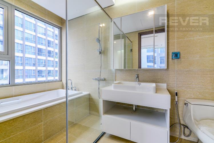 Phòng Tắm 2 Căn hộ Vinhomes Central Park tầng cao Park 4 nội thất cơ bản