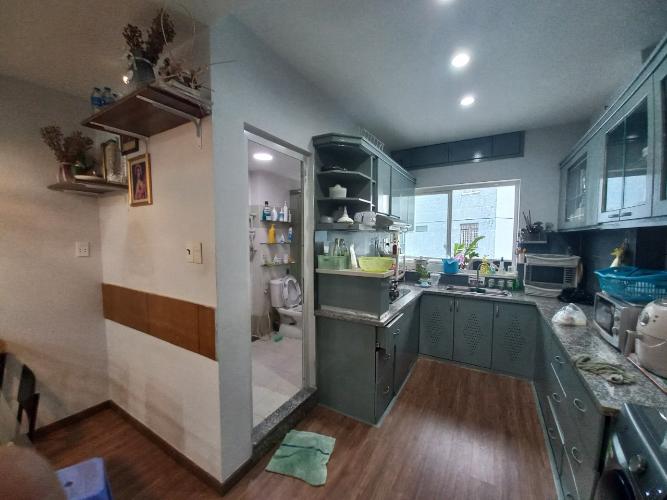 Phòng bếp căn hộ Chung cư Tôn Thất Thuyết, Quận 4 Căn hộ Chung cư Tôn Thất Thuyết thiết kế hiện đại, đầy đủ nội thất.