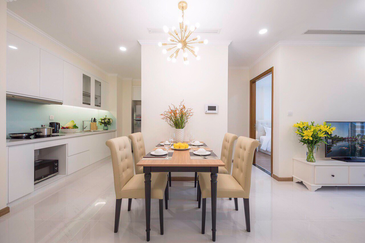 Căn Officetel Vinhomes Central Park, Quận Bình Thạnh Officetel Vinhomes Central Park tầng 12A, bàn giao đầy đủ nội thất.