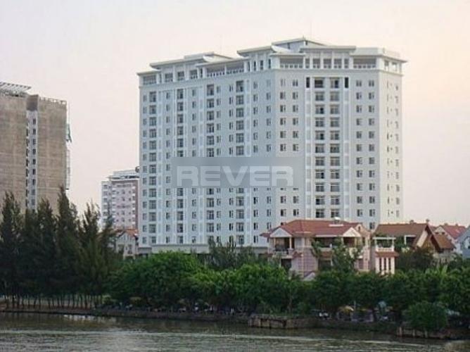 Hoàng Tháp Plaza, Bình Chánh Căn hộ Hoàng Tháp Plaza tầng thấp, ban công hướng Đông Nam.