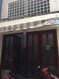 Trực diện nhà phố quận 4 Bán nhà phố 2 tầng, đường hẻm Đoàn Văn Bơ, phường 9, quận 4, diện tích đất 20.9m2, sổ hồng đầy đủ.