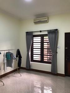 Biệt thự sân vườn phường An Phú, quận 2 Biệt thự sân vườn P. An Phú quận 2, diện tích 12m x 22m, đầy đủ nội thất